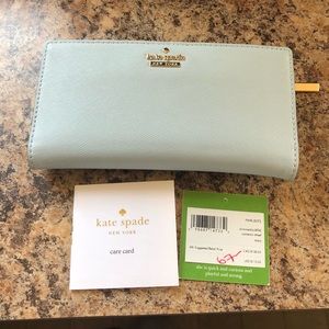 LIKE NEW Beautiful Kate Spade wallet